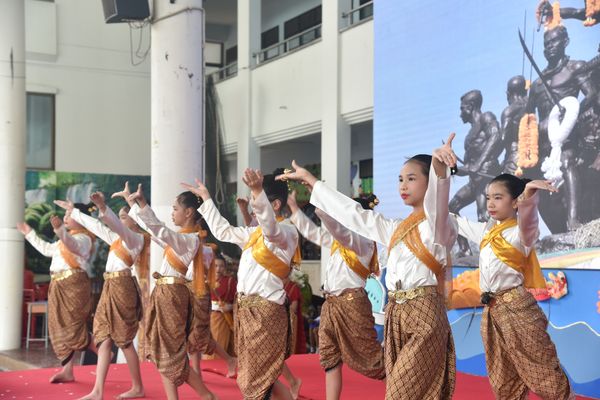 โรงเรียนปรีชานุศาสน์